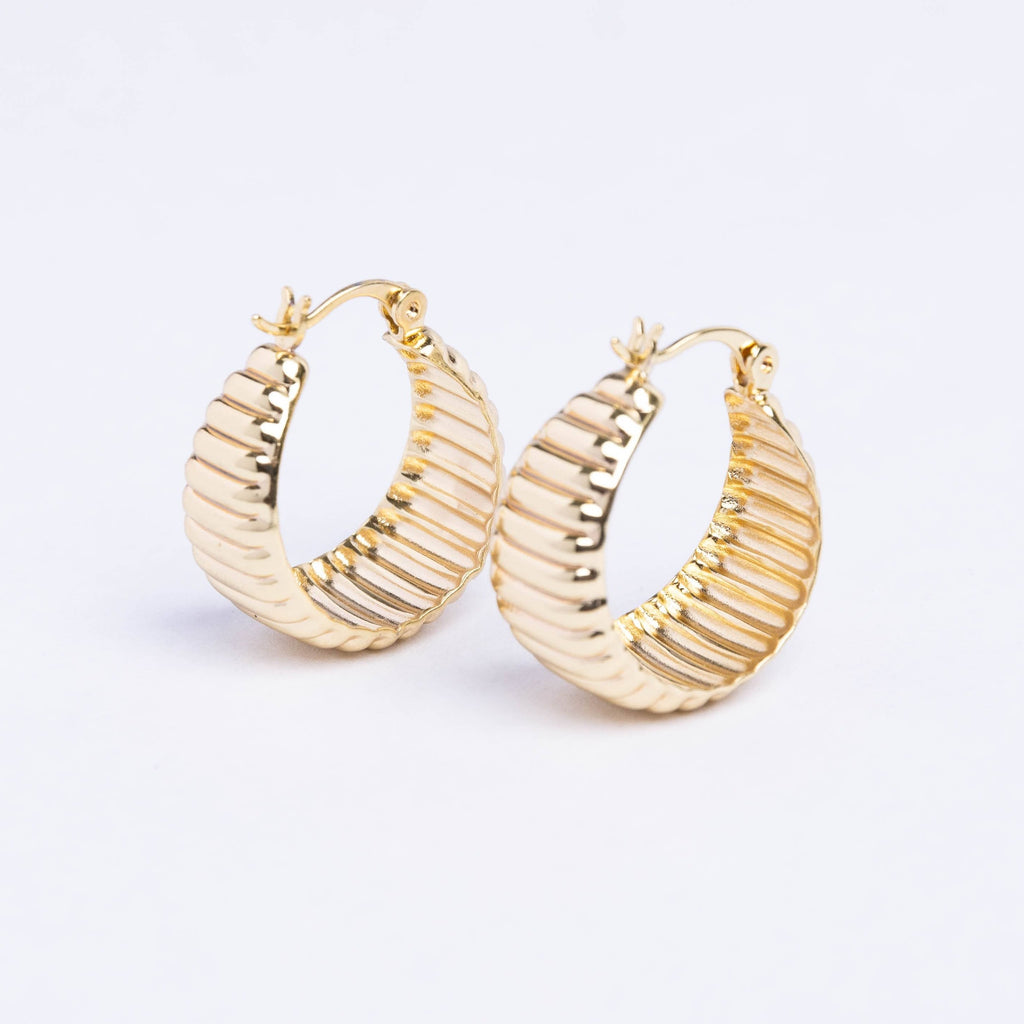 Lizzy Hoops earrings