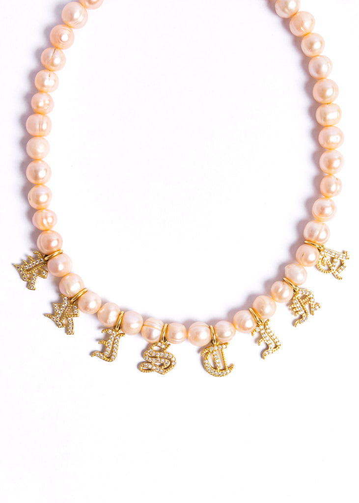 Mallory necklace - peach pearls